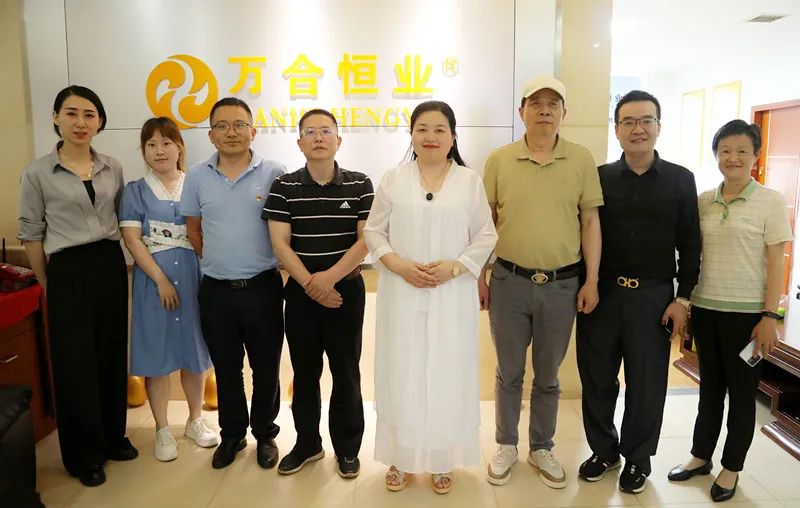 長沙高新區(qū)黨群局副局長楊崢嶸一行蒞臨萬合恒業(yè)指導黨建工作